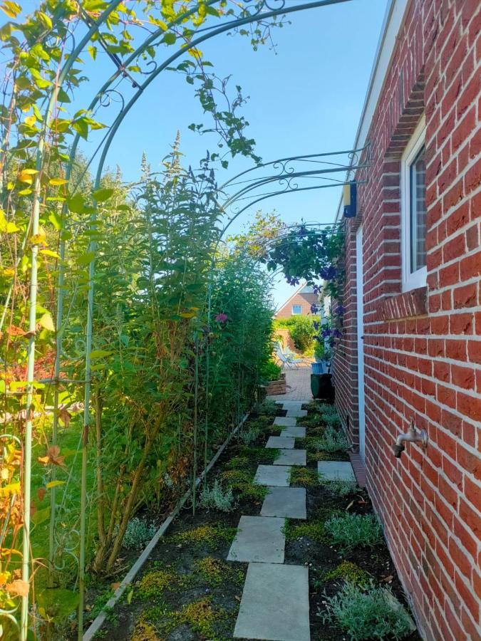 Luana'S White Cottage Surwold 外观 照片